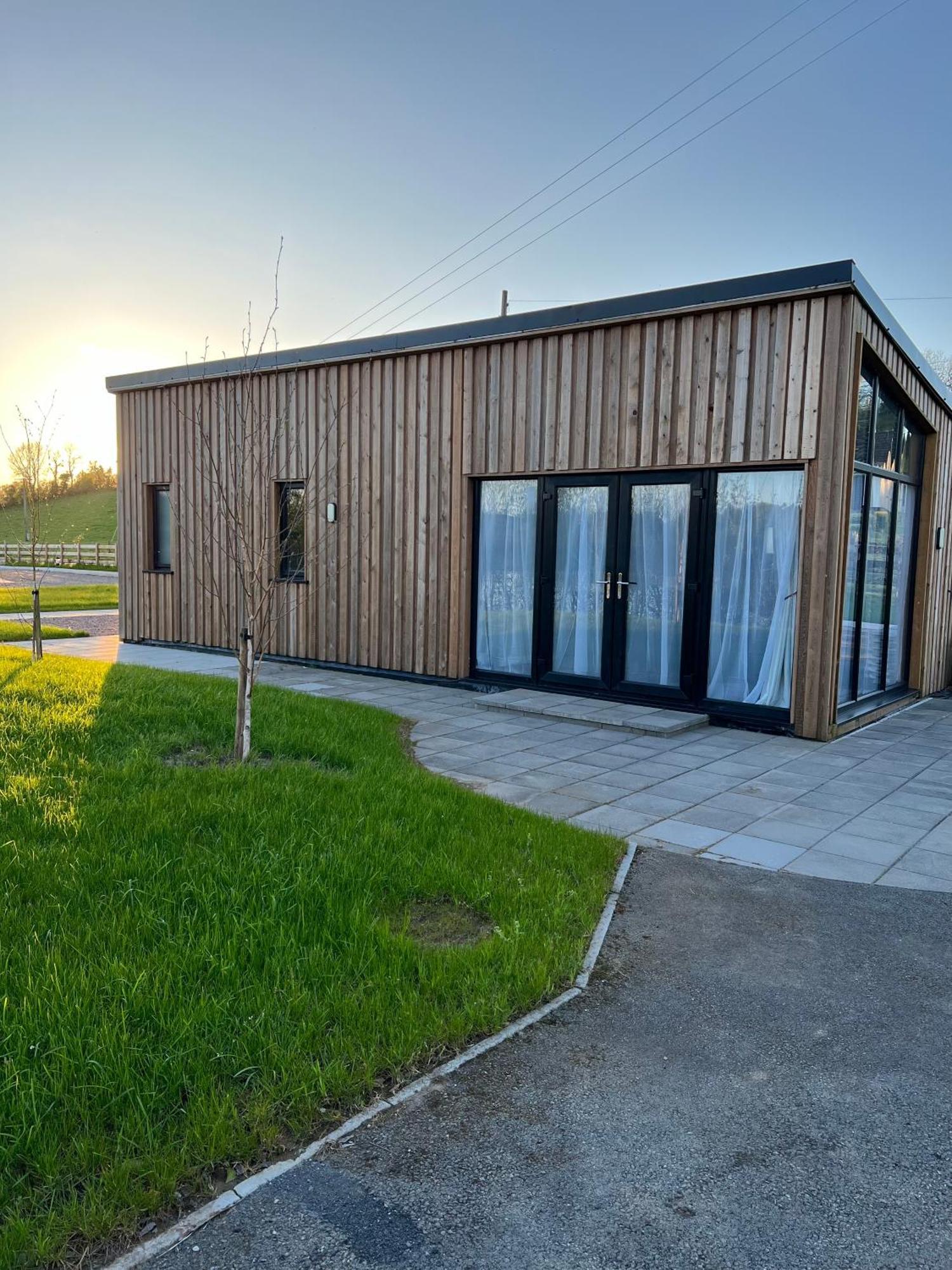 Killyfole Lakeside Lodges Corranny Ngoại thất bức ảnh