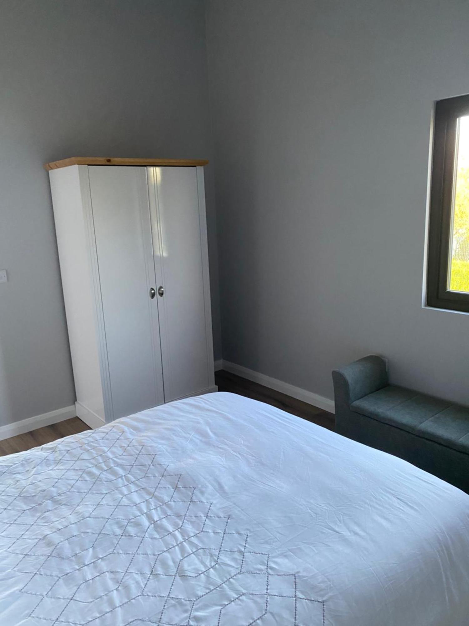 Killyfole Lakeside Lodges Corranny Ngoại thất bức ảnh